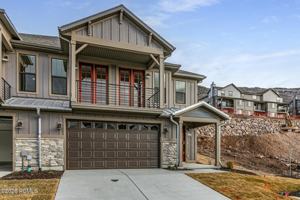 featured image of 5996 N Fairview Dr
