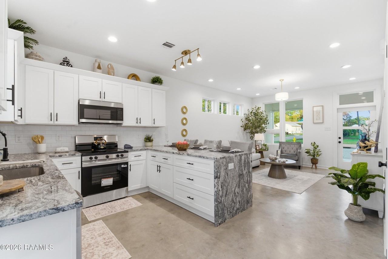 618 S Washington St #10A - Photo 3 of 19