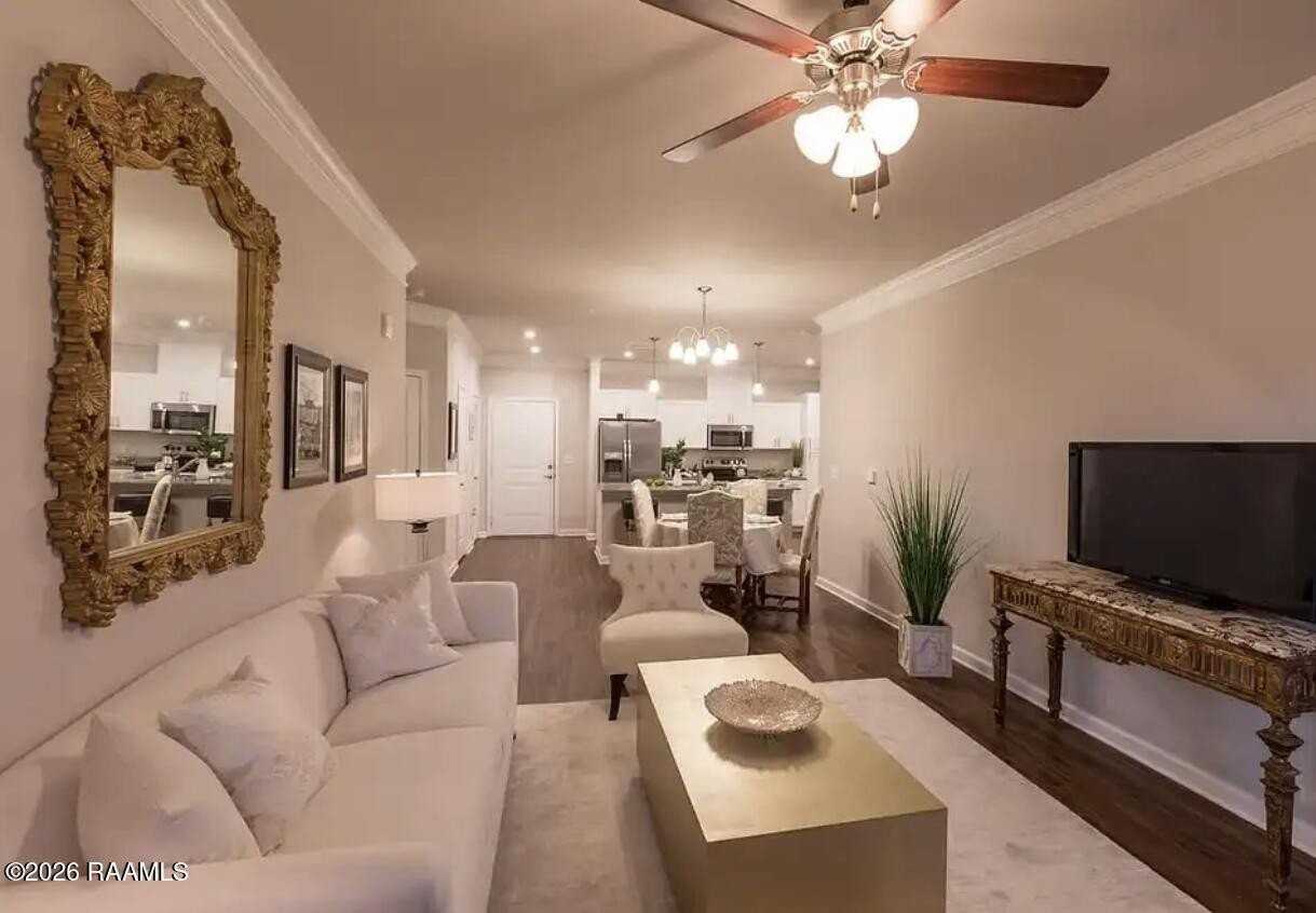 1521 Camellia Blvd #2204 - Photo 4 of 24