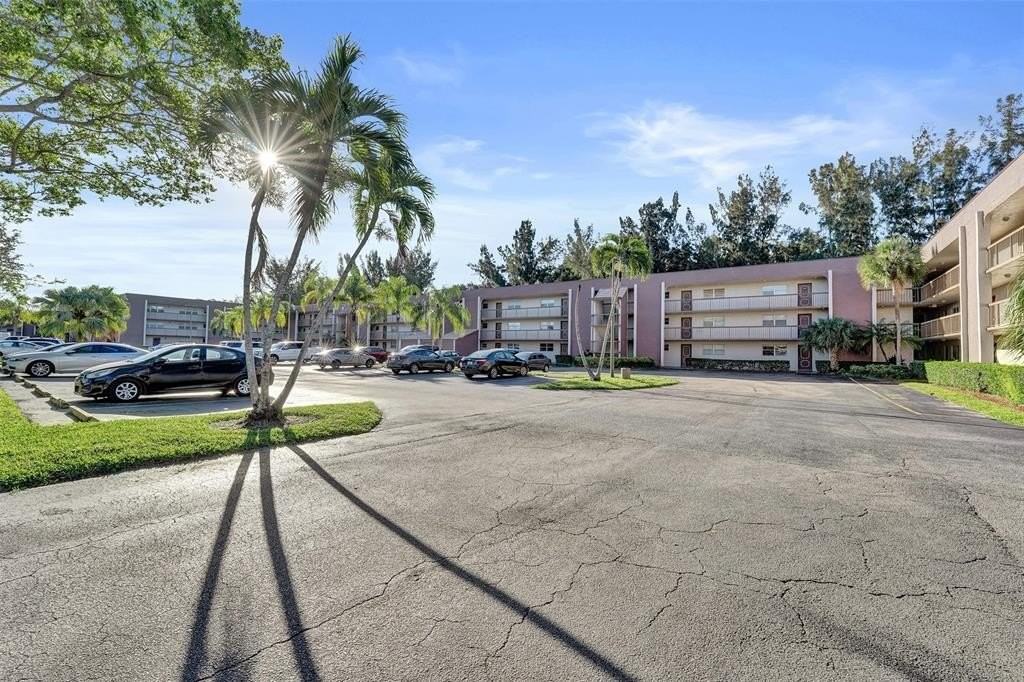 7060 Nova Dr #304C - Photo 3 of 33