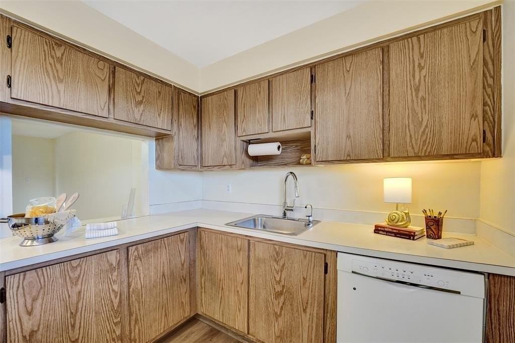 7060 Nova Dr #304C - Photo 6 of 33