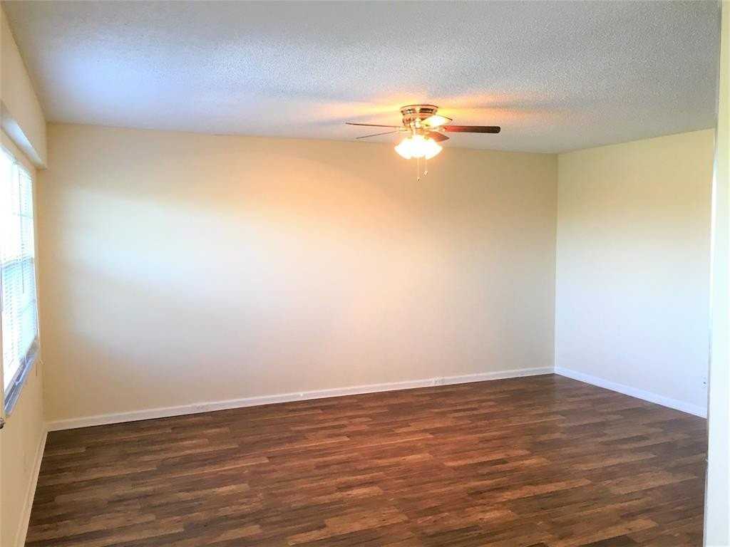 551 Sw 135th Ave #405B - Photo 4 of 36