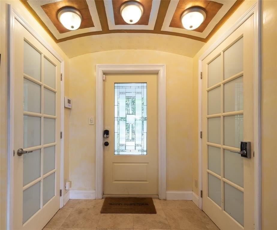 1734 Nw 8th Ave - Photo 5 of 26