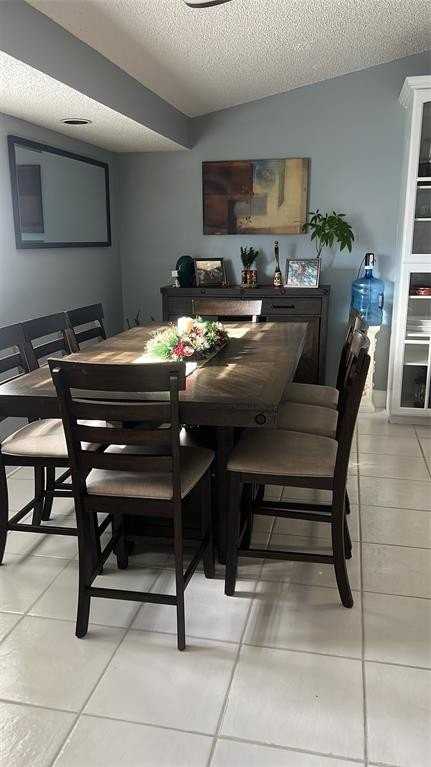 21023 Rustlewood Ave - Photo 4 of 8