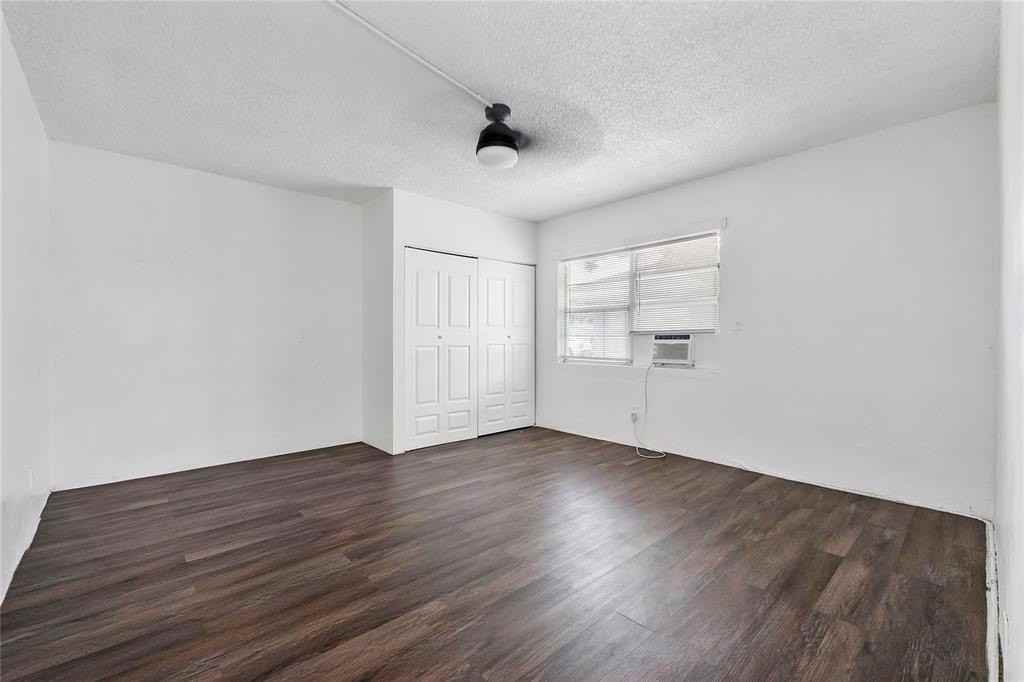 279 Sw 1st St #1 - Photo 7 of 9