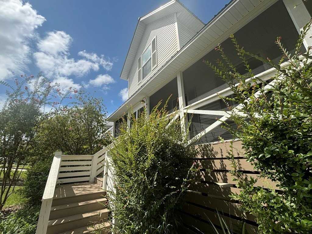 802 Marvin Ave - Photo 3 of 38