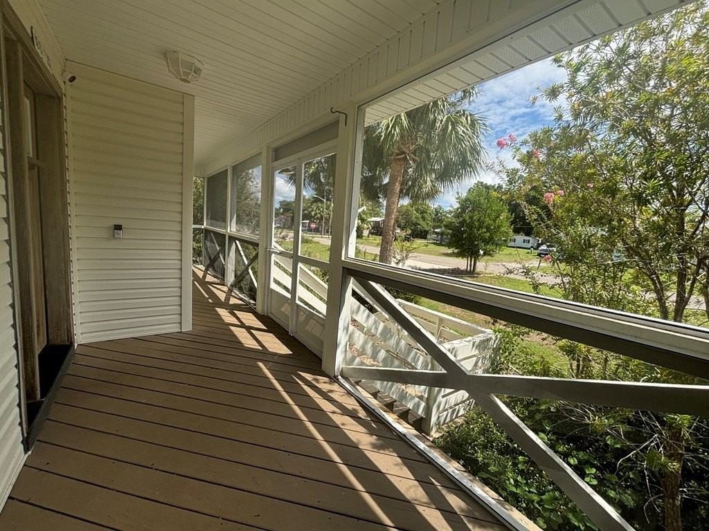 802 Marvin Ave - Photo 4 of 38