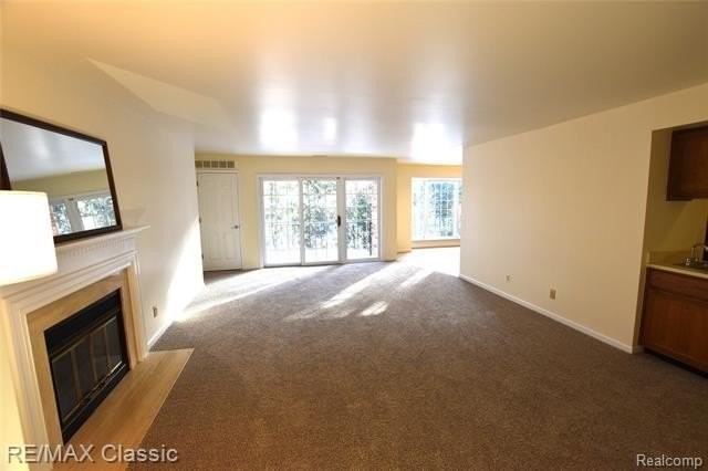 1635 Huntington Park #E - Photo 5 of 15