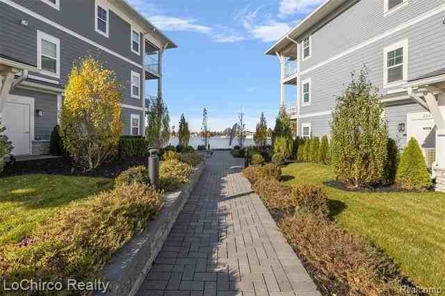 478 Mystic Cove Lane - Photo 3 of 33