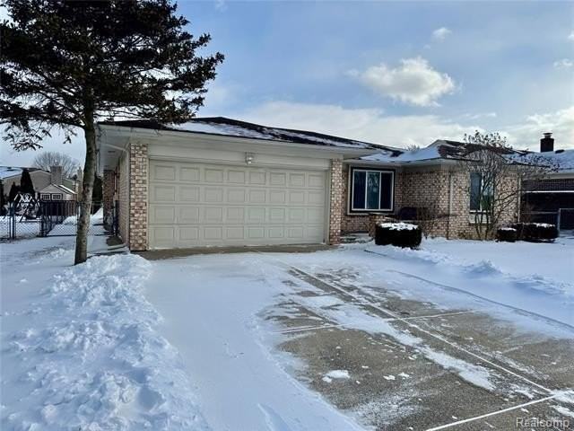 13770 White Cap Dr - Photo 2 of 19