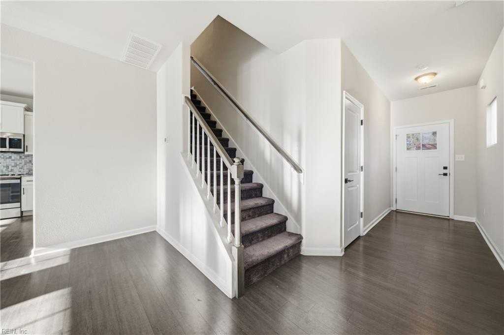 1925 Sparrow Rd - Photo 6 of 41