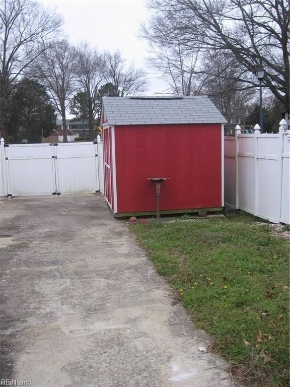 4441 Bennett Ln - Photo 2 of 2