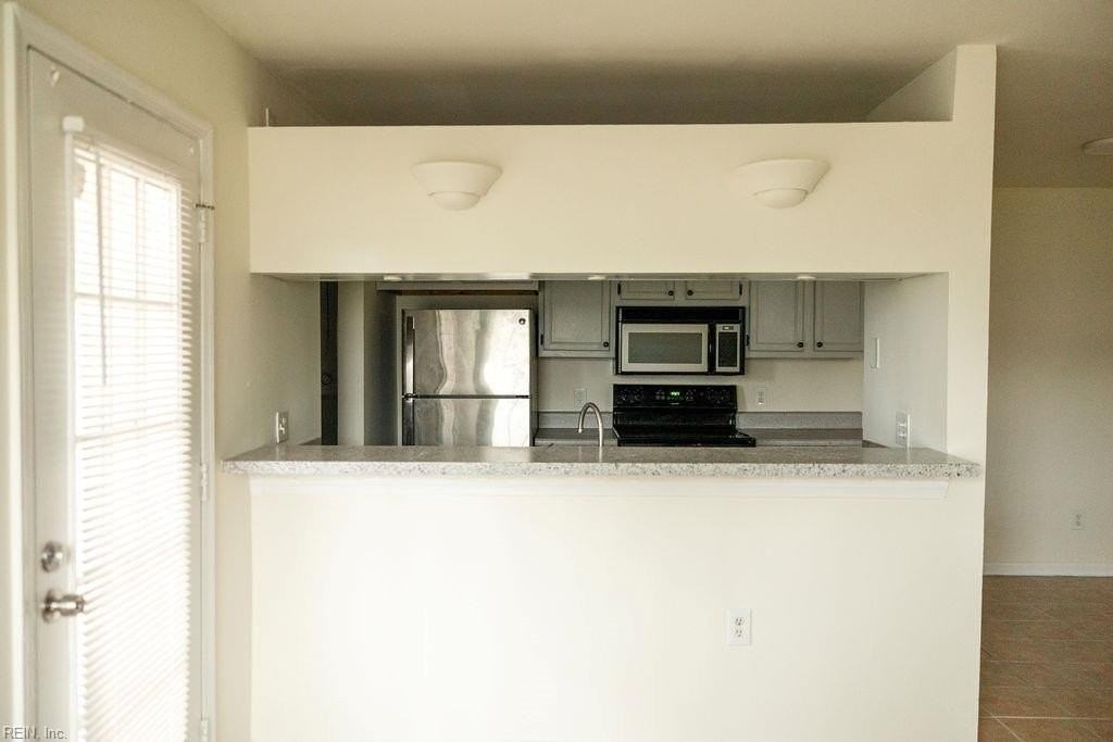 613 Pylon Ct - Photo 6 of 19