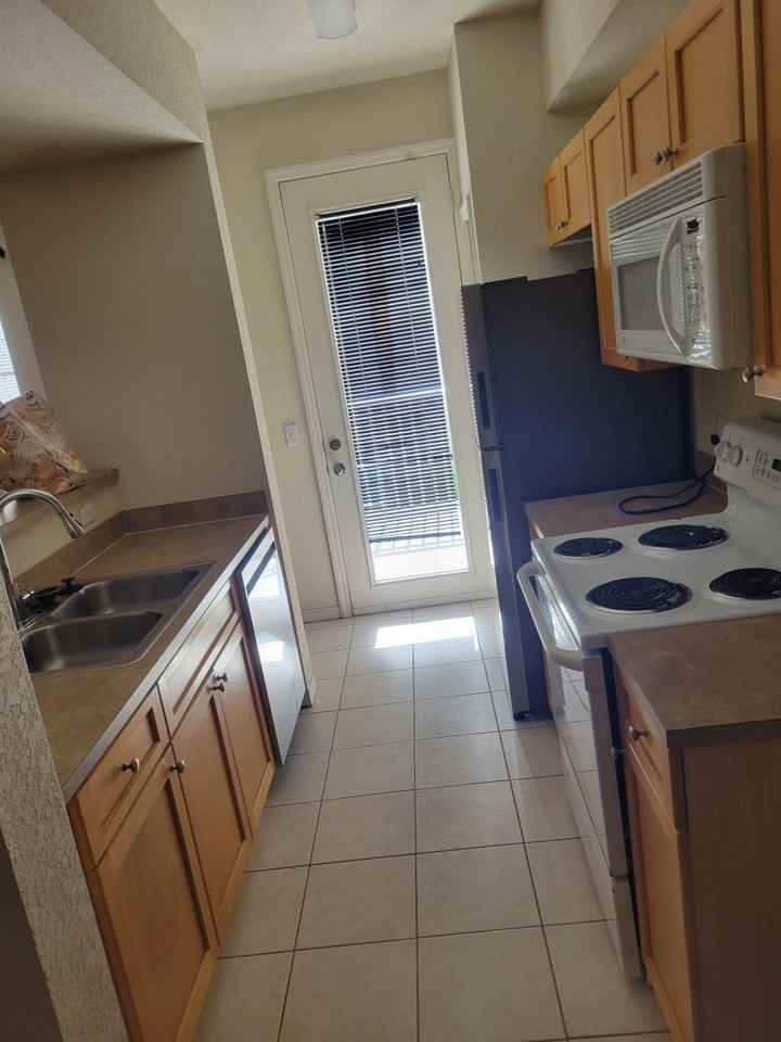 11019 Legacy Ln #203 - Photo 4 of 22