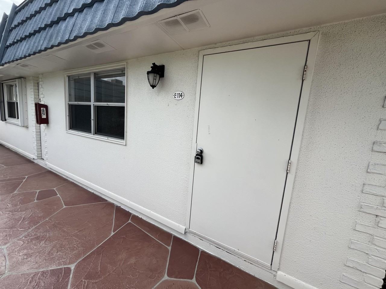 114 Waterford E - Photo 4 of 23