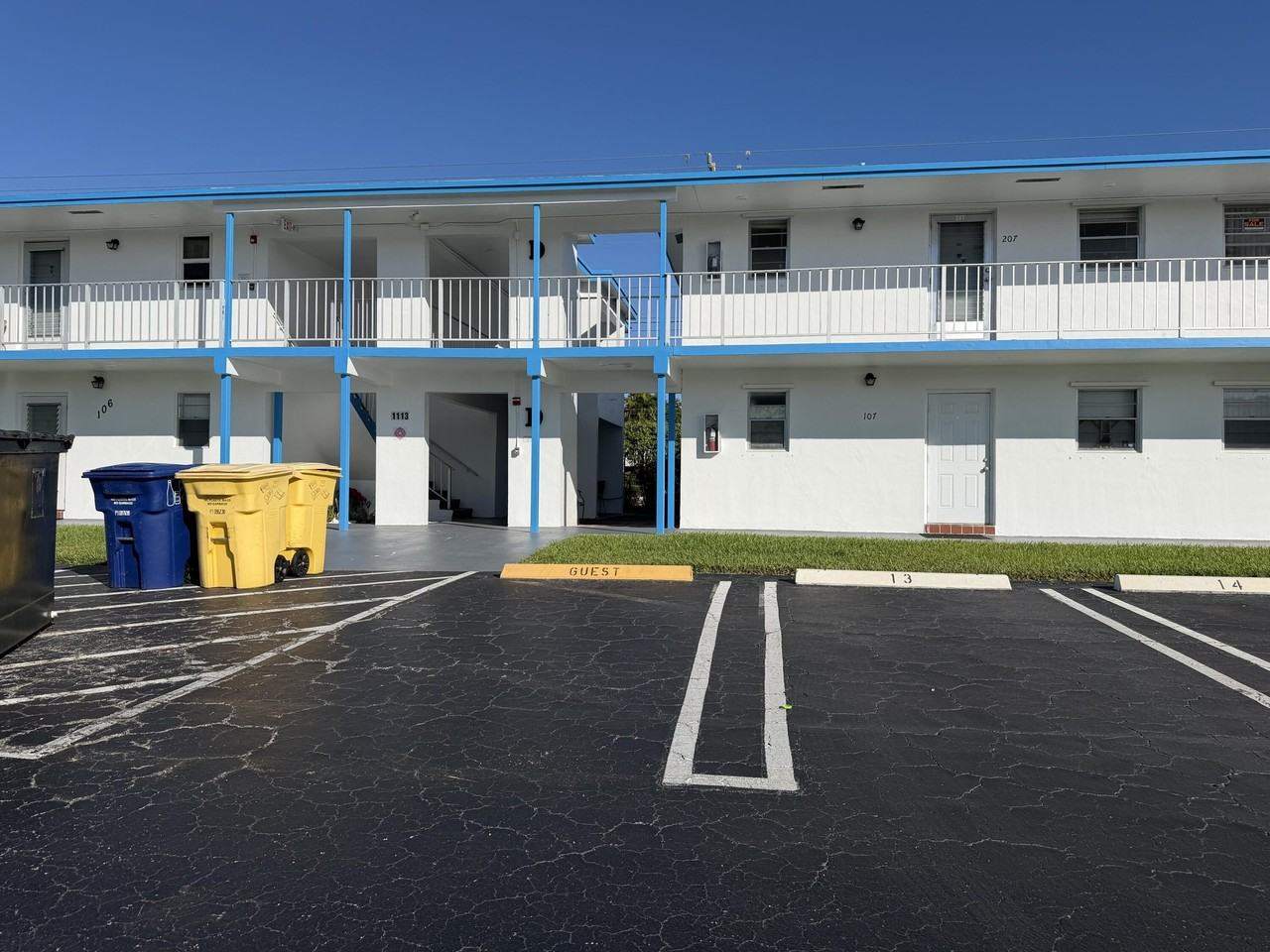 1113 Lake Ter #205 - Photo 3 of 3