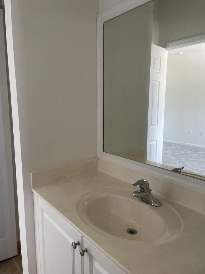 5135 Se Mariner Garden Cir - Photo 7 of 13