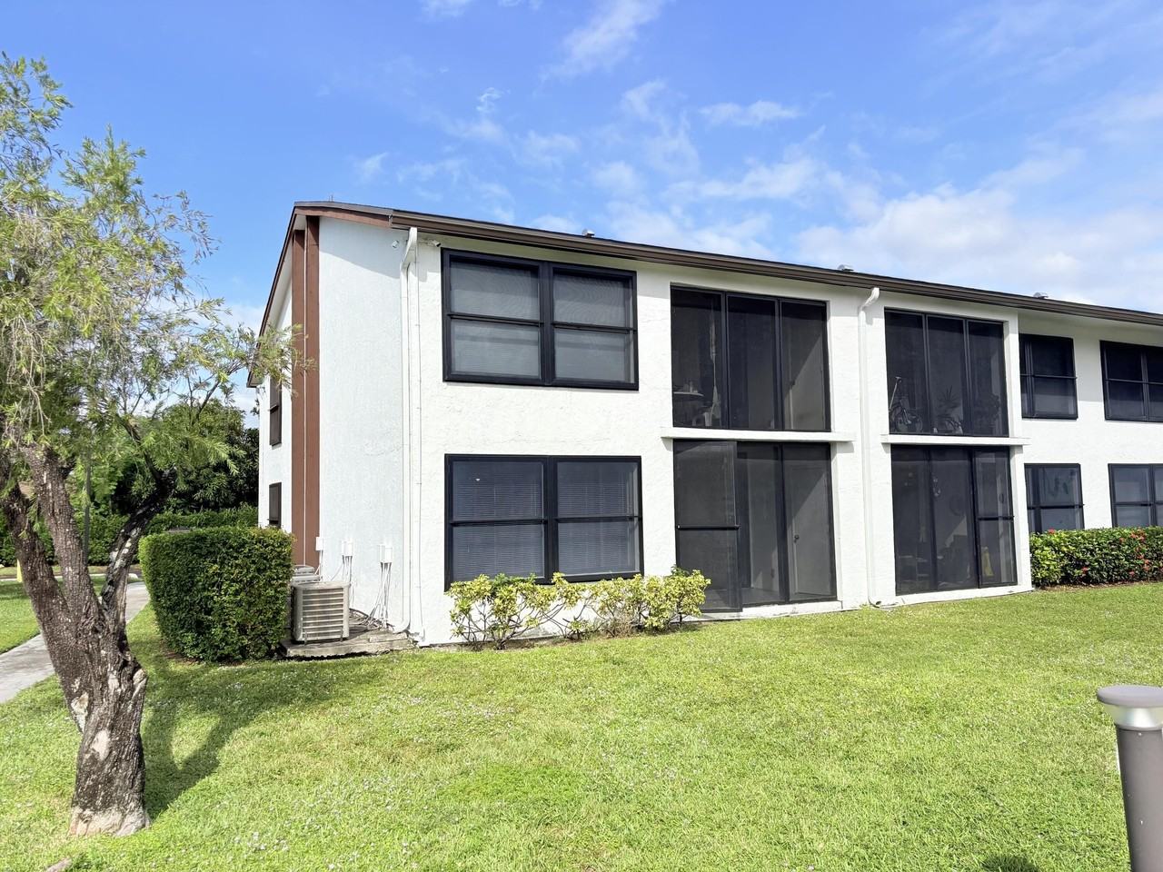 218 Lake Pointe Dr #108 - Photo 6 of 19