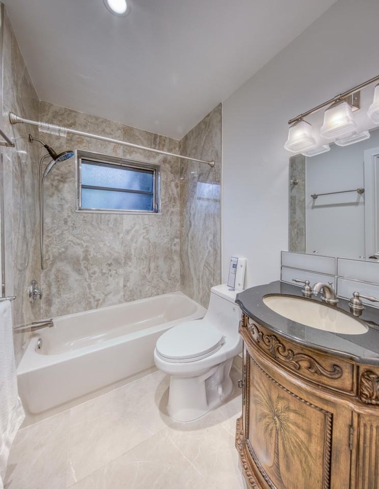 202 S Ocean Breeze #12 - Photo 4 of 10