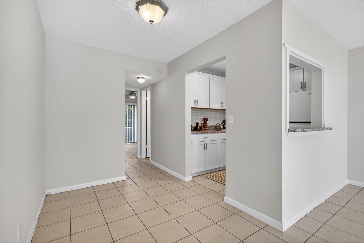 378 Sheffield P - Photo 6 of 46