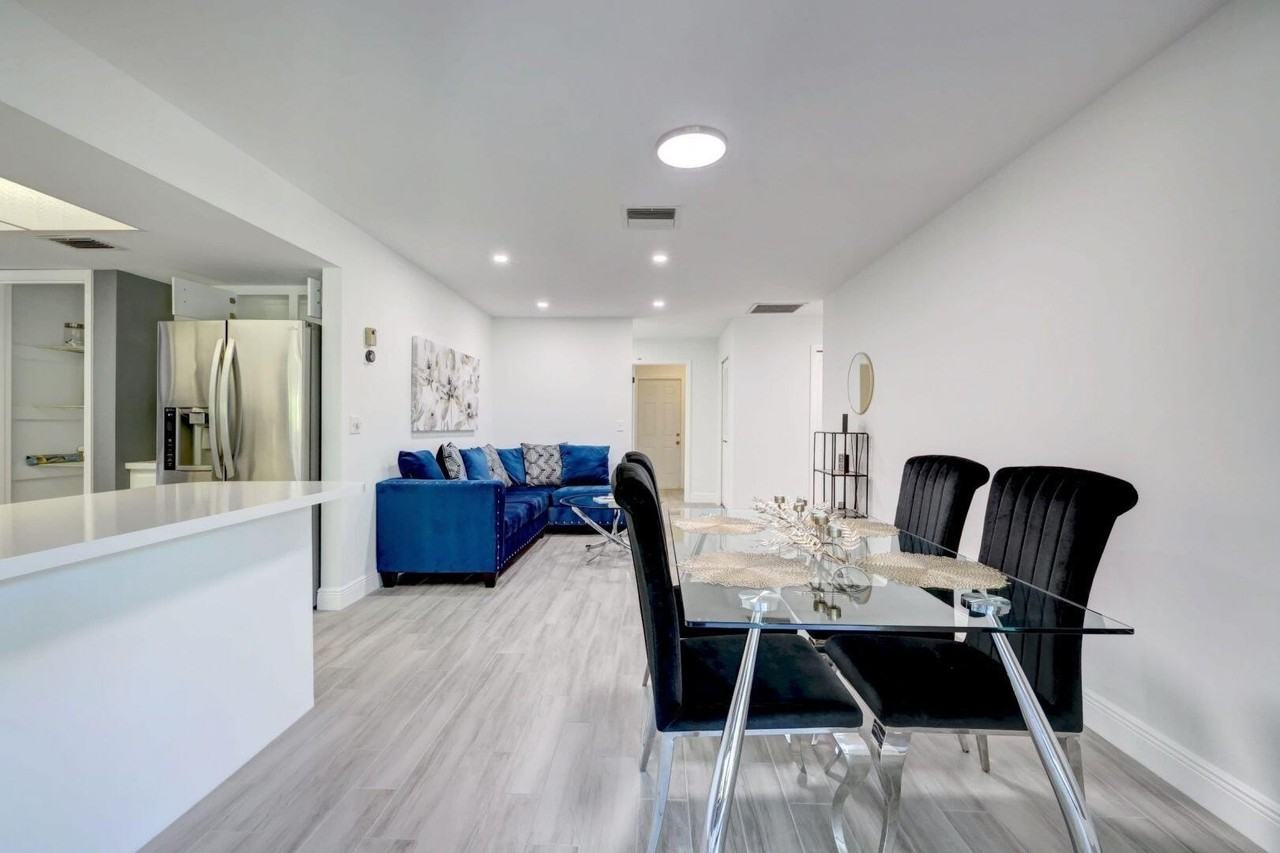 543 Se Greenway Ter - Photo 6 of 21