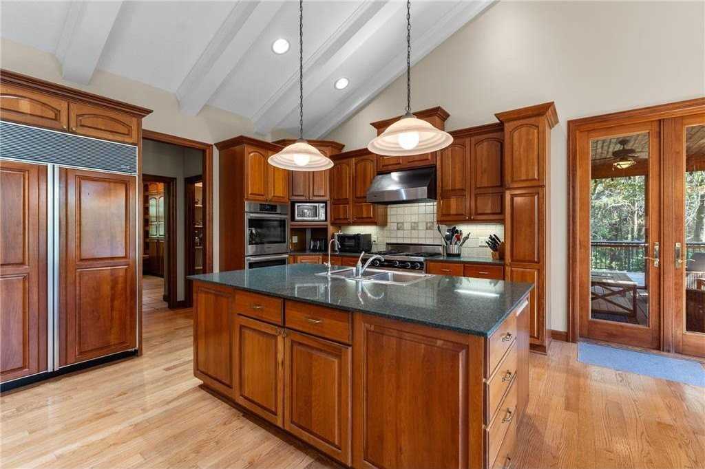 8917 Joliet Ave N - Photo 7 of 50