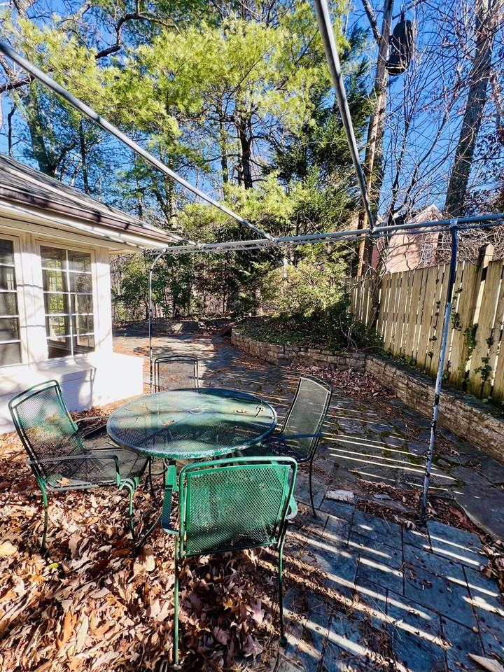 3162 Stoneridge Rd Sw - Photo 2 of 23