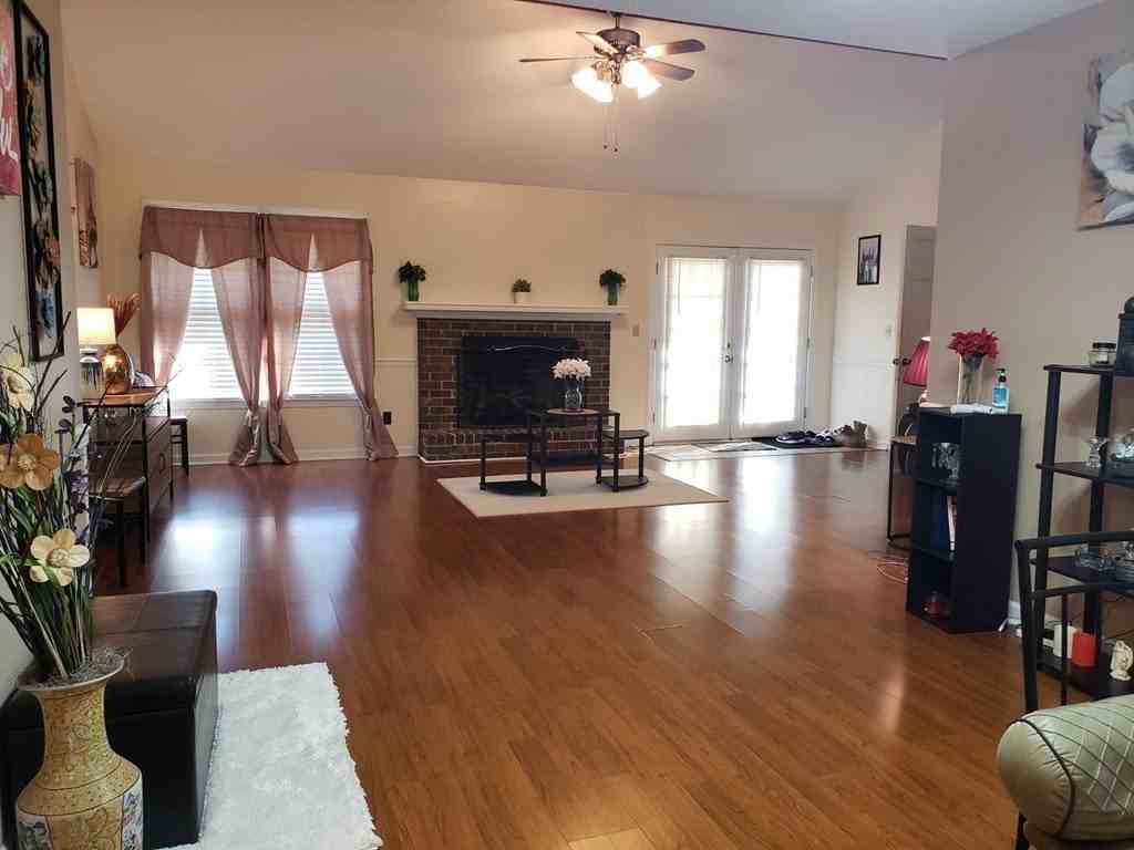 2372 Orvis St - Photo 3 of 31