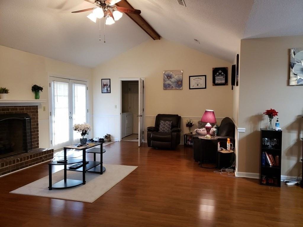 2372 Orvis St - Photo 7 of 31