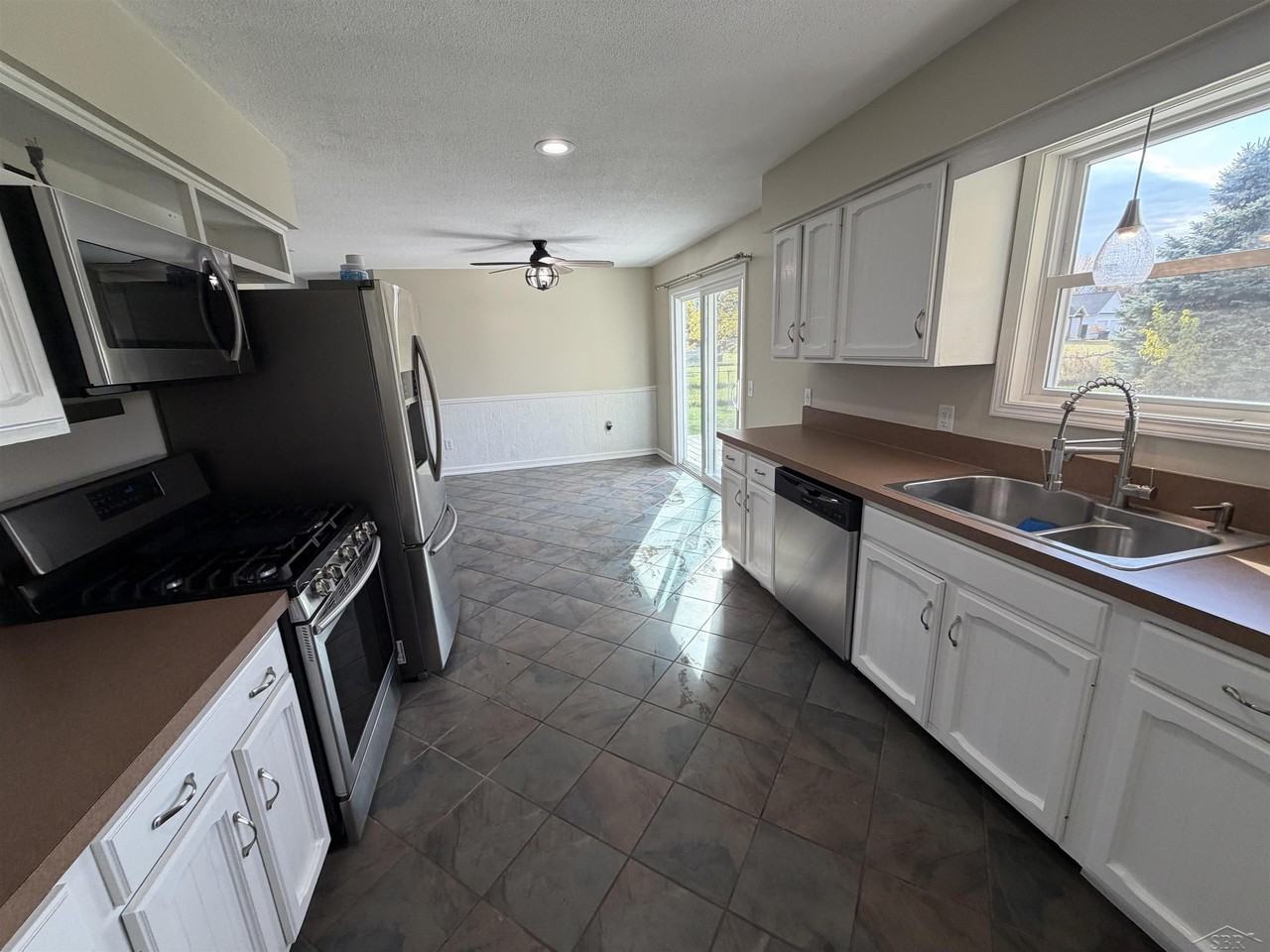 3139 N Thomas - Photo 4 of 15