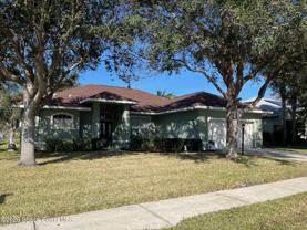 1882 Woodfield Cir - Photo 1 of 1