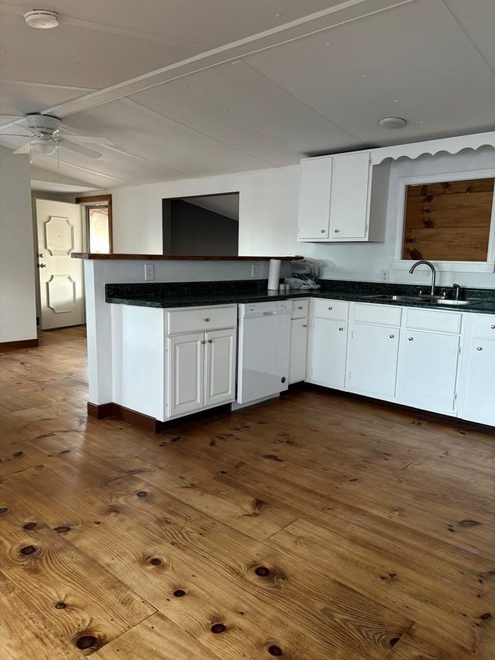 39092 Mumford St - Photo 5 of 19