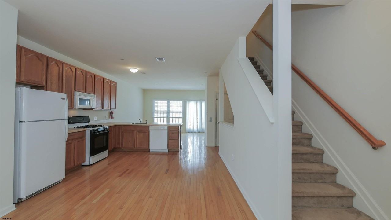 67 Chelsea Ct - Photo 7 of 19