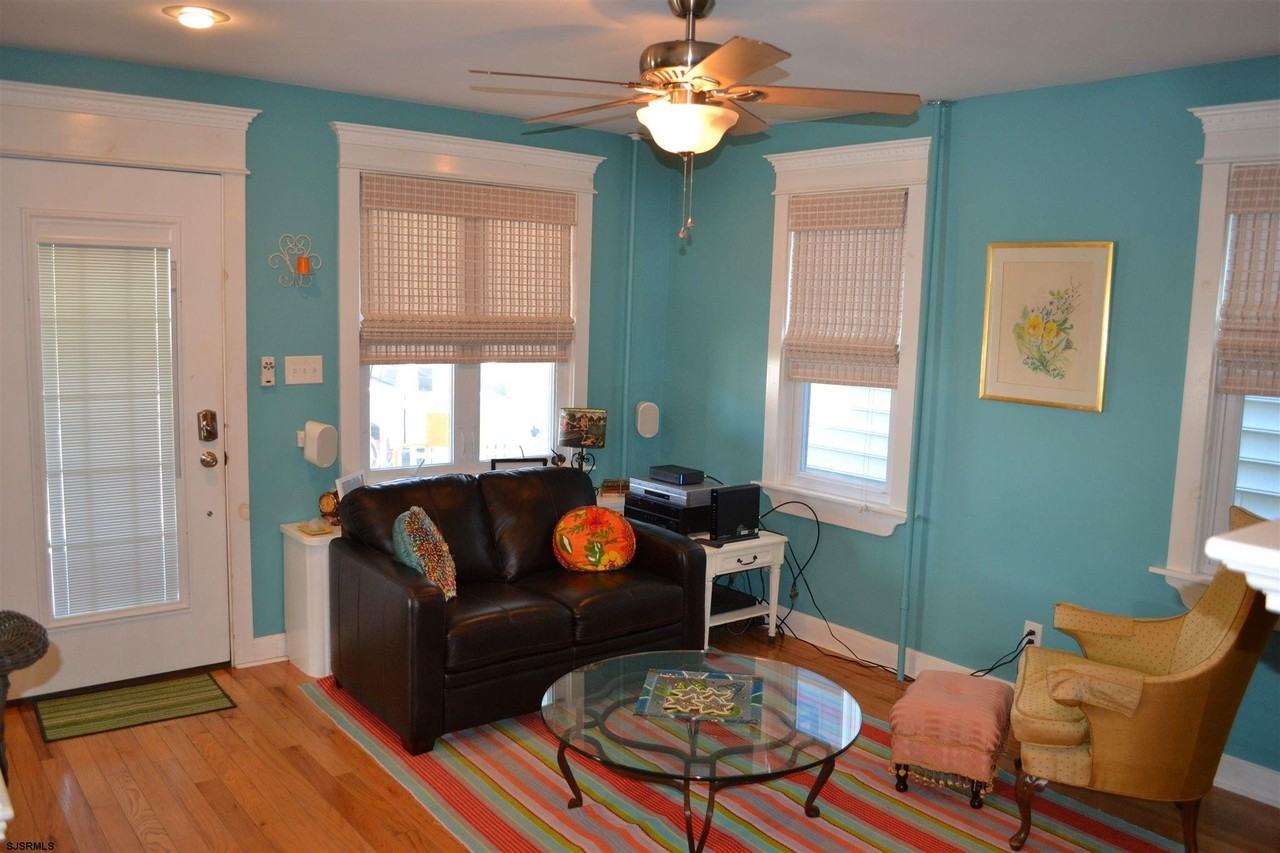 22 N Buffalo Ave - Photo 3 of 28