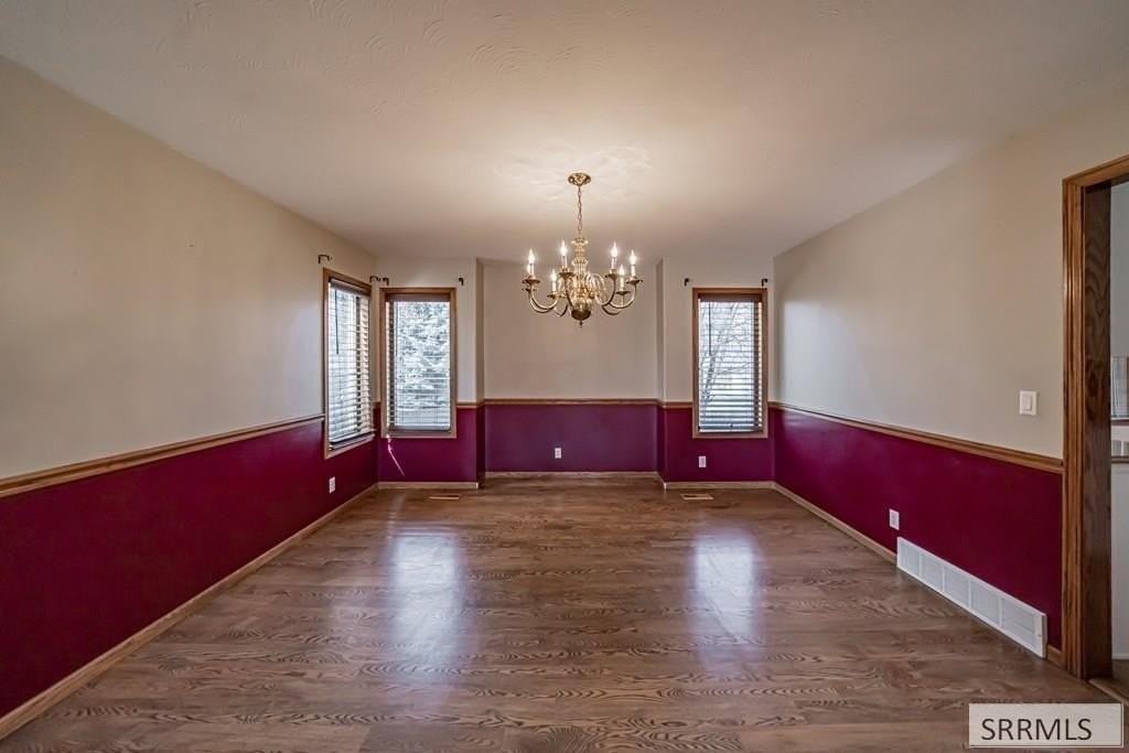 2940 Sunnybrook Ln - Photo 5 of 29