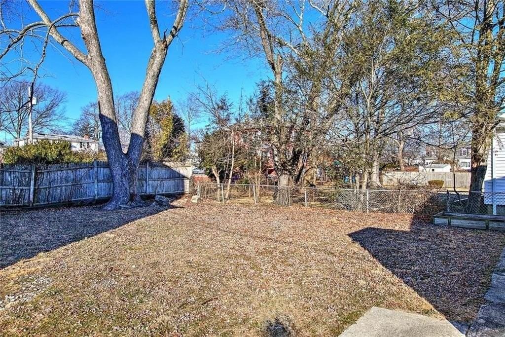 78 Devonshire St - Photo 4 of 28