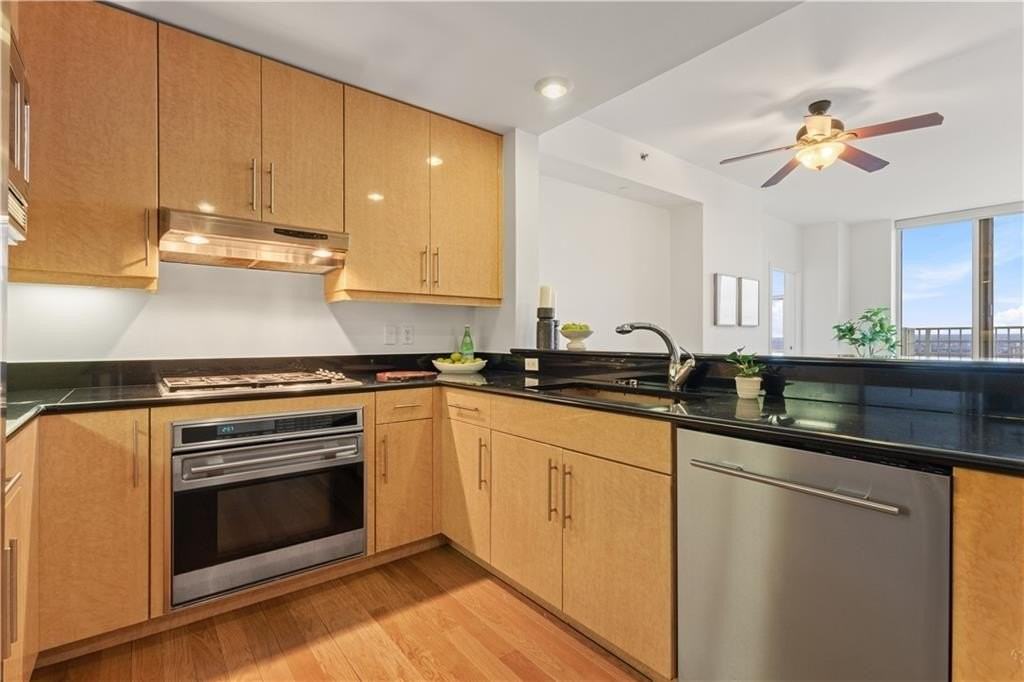 1 W Exchange St Unit 2602 #2602 - Photo 3 of 30