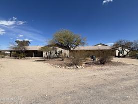 1701 E Lind Rd - Photo 1 of 1