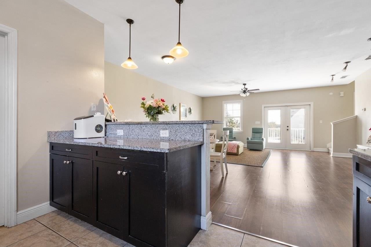 256 Soho Ct - Photo 6 of 18