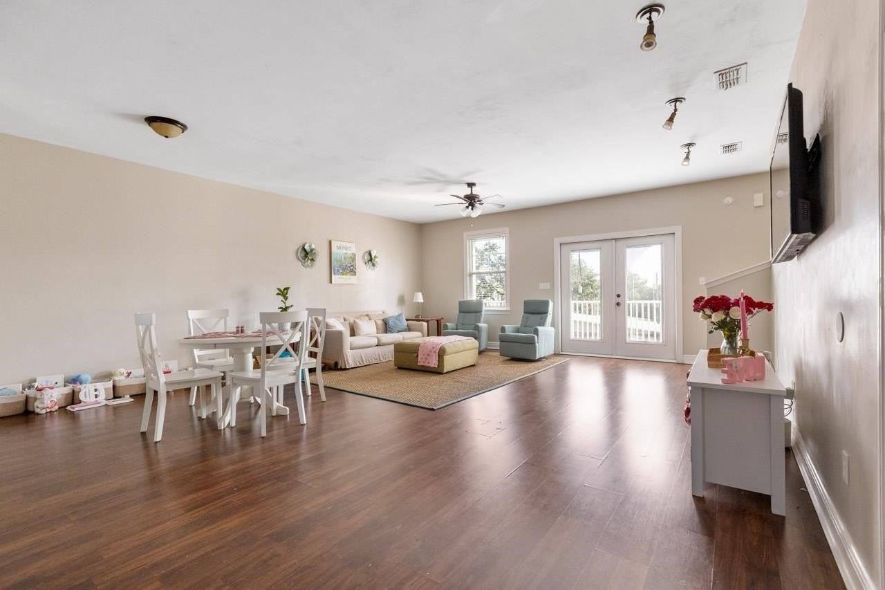 256 Soho Ct - Photo 7 of 18