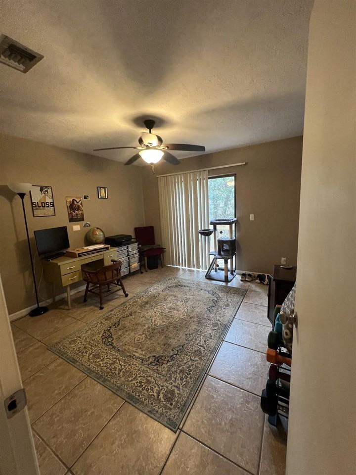 285 Dixie Dr #B2 - Photo 4 of 8