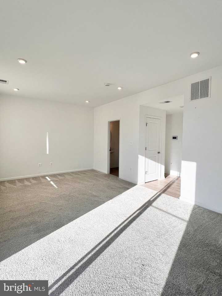 310 Andrew Ct - Photo 2 of 50