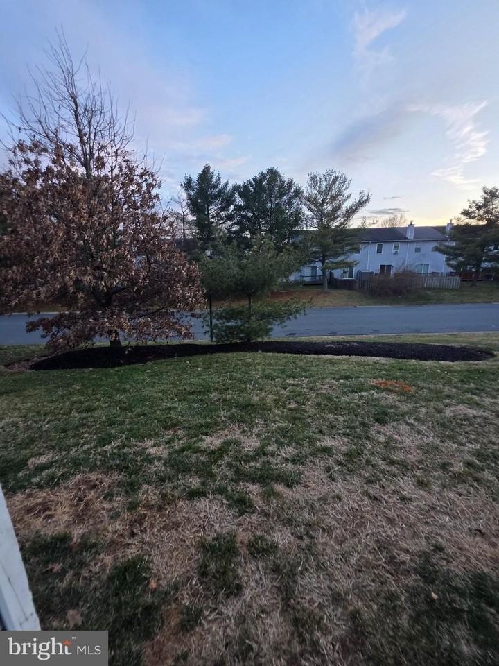 2809 Waters Edge Dr Unit 260 #260 - Photo 3 of 49