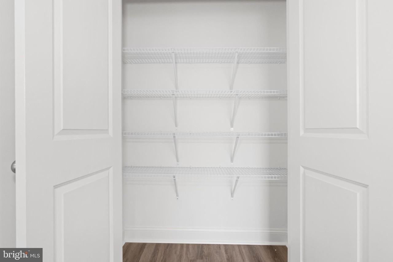 982 Lorewood Grove Rd - Photo 5 of 20