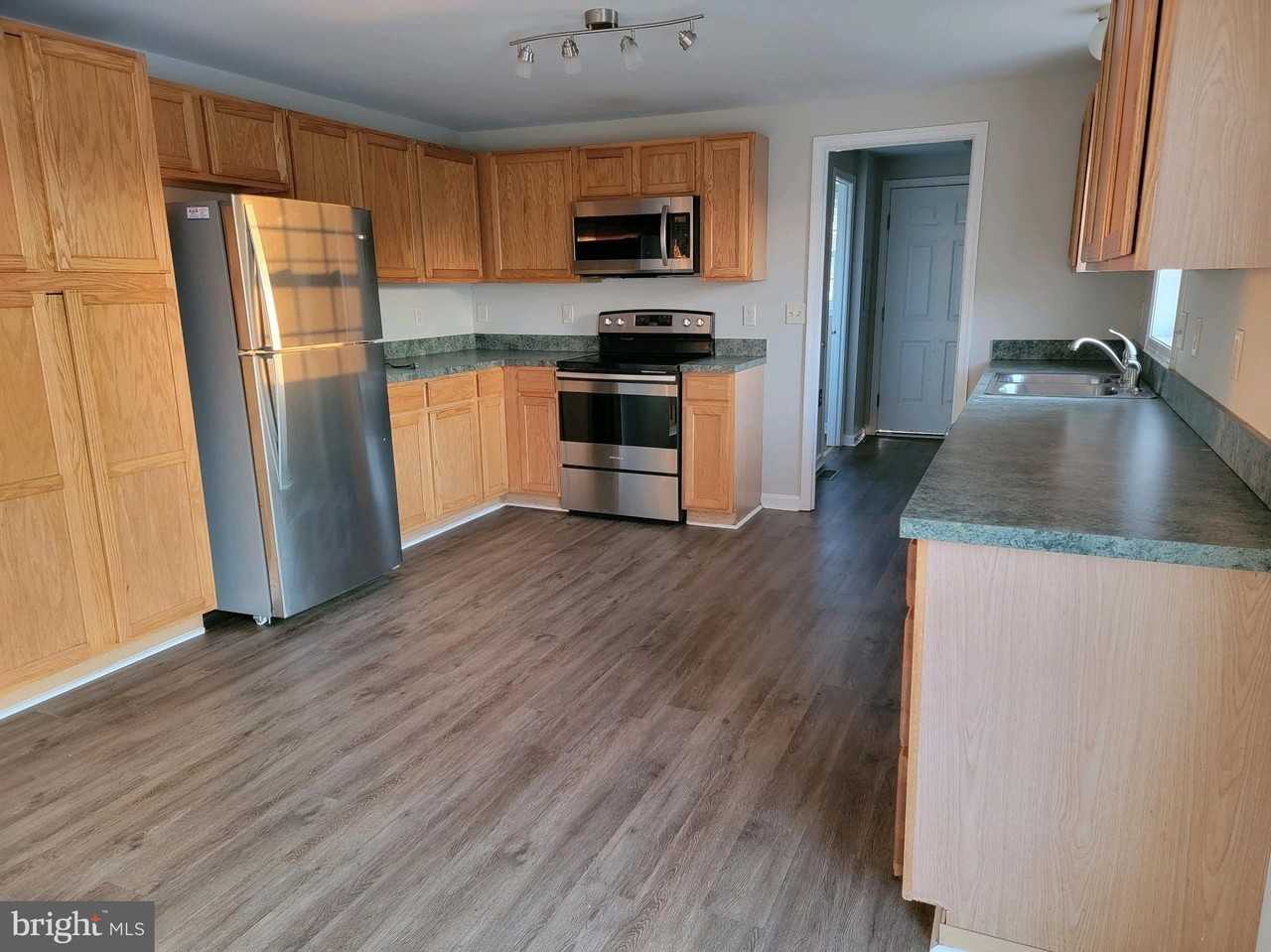 19688 Mulberry Knoll Rd - Photo 2 of 10