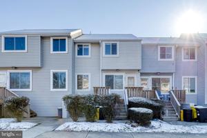 featured image of 1615 Fendall Ct