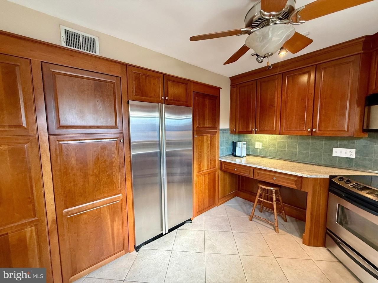 2 President Point Dr Unit A3 #A3 - Photo 6 of 37