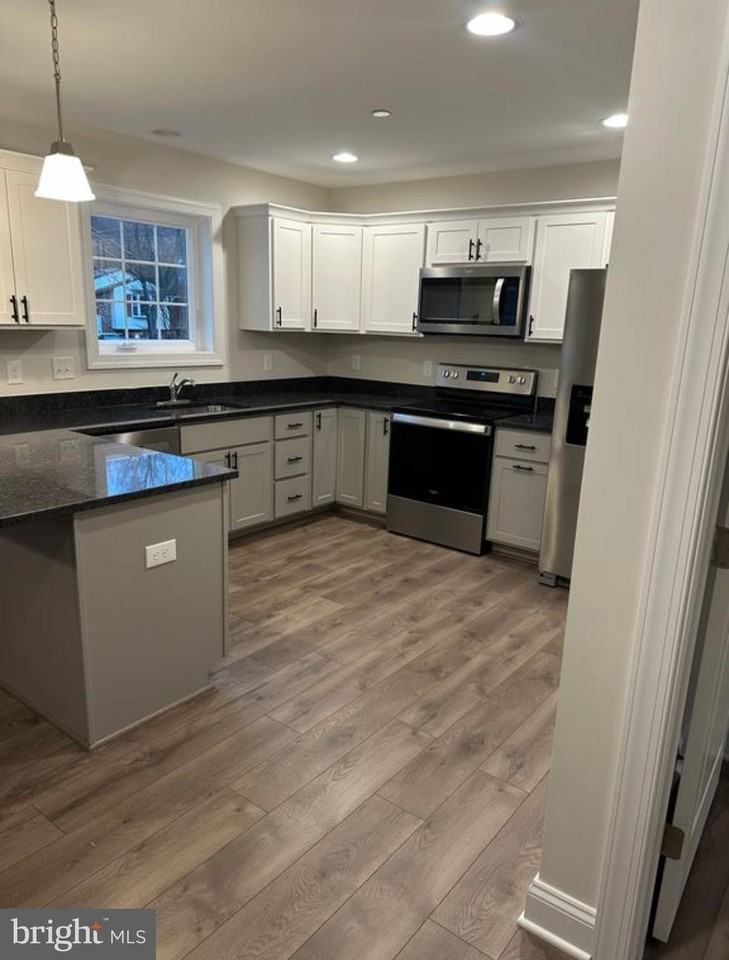 8312 Sunnyview Dr Unit A #A - Photo 6 of 13