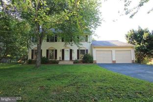 8208 W Gainsborough Ct - Photo 1 of 1