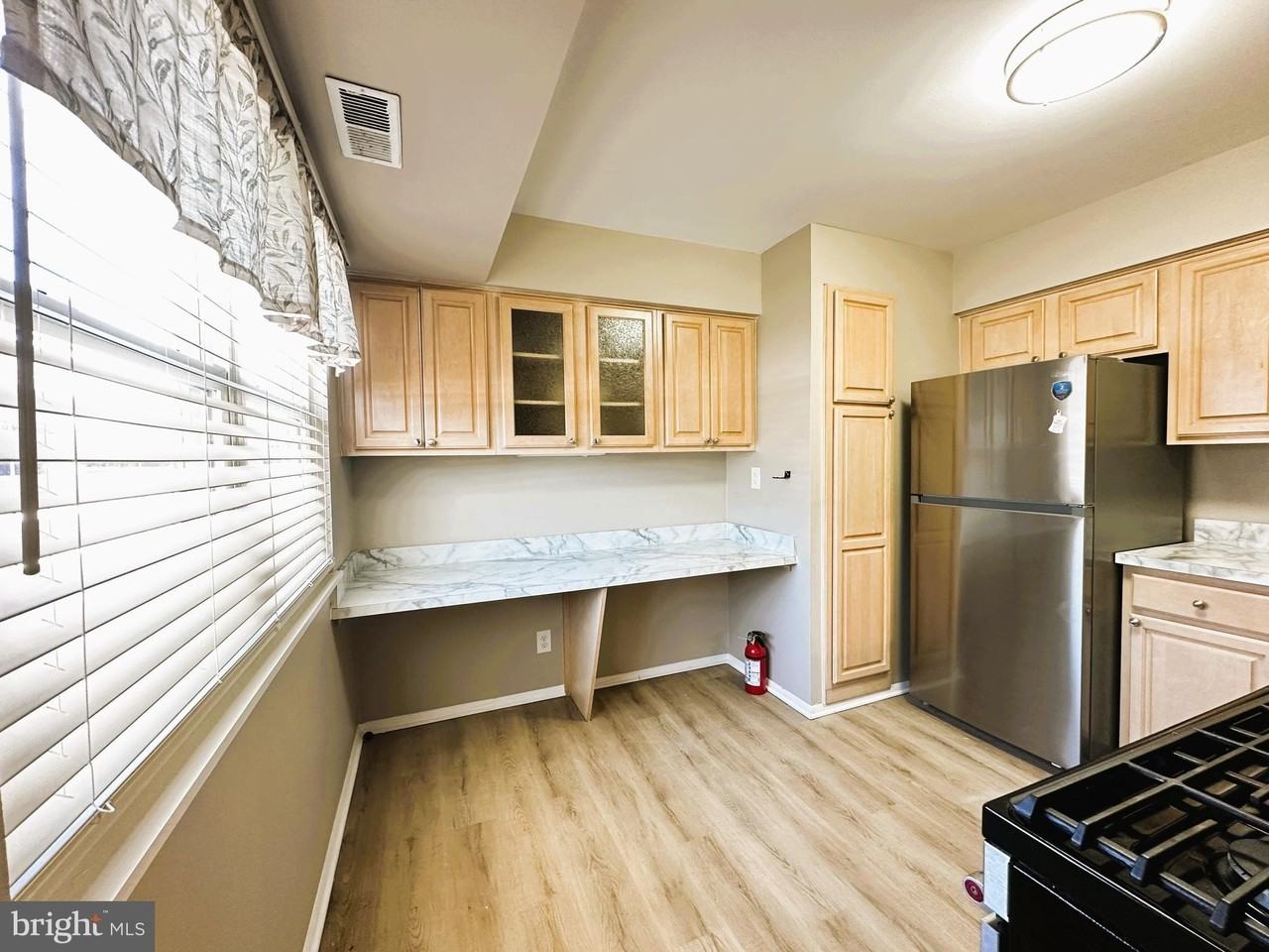 42D Michael Rd - Photo 2 of 15